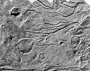 Flodseng systemer på Mars strækker sig over hundredevis af kilometer (ESA)