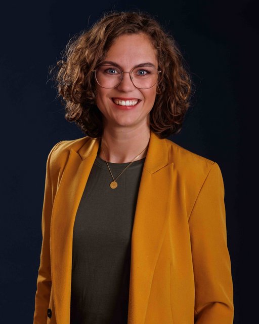 Julia Cramer is an Assistant Professor at Leiden University